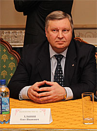 Олег Хлынин