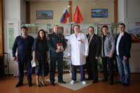 Рручение книги - История, рассказанная народом - в Московском областном госпитале для ветеранов войн